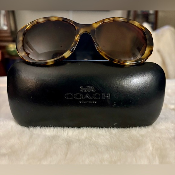 Coach | Brown Tortoise Shell Frames Tinted Lenses Sunglasses / Glasses and Case - Picture 1 of 11